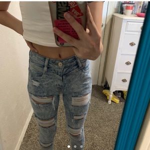 american eagle ripped jeans